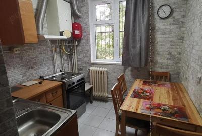 Apartament cu 2 camere decomandat în Circumvalațiunii - 3