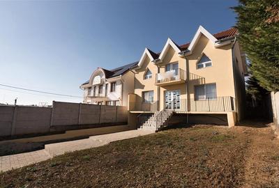 Casă cu 6 camere cu Teren 357 Mp în Oncea