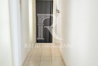 Apartament cu 3 camere decomandat în Rogerius - 8