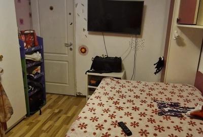 Apartament cu 3 camere decomandat în Ostroveni - 1