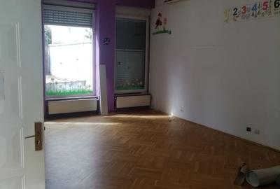 Casă cu 10 camere cu Canalizare în Băneasa - 9