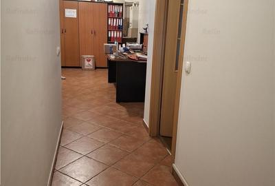 Apartament cu 3 camere decomandat în Ștefan cel Mare - 9