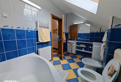 Casă cu 4 camere cu Teren 445 Mp în Bunloc
