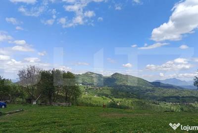 Casă cu 1 camere cu Teren 1093 Mp în Peștera