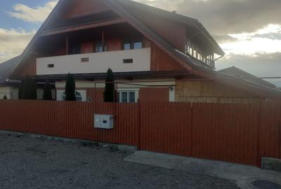 Casă cu 4 camere în Pietrișu - 7