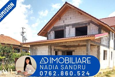 Casă cu 4 camere cu Teren 257 Mp în Crasna
