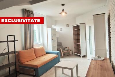Apartament cu 2 camere decomandat în P-ța Victoriei