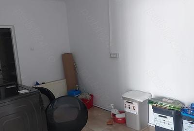 Spațiu comercial, de 50 mp, în Central - 1