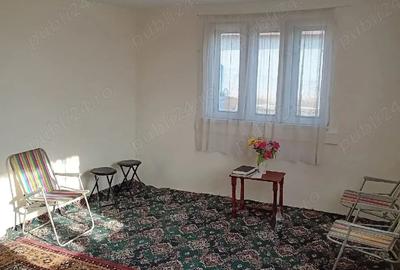 Casă cu 3 camere cu Teren 855 Mp în Central