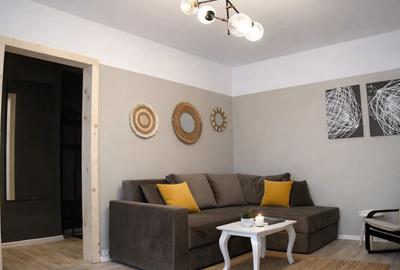 Apartament cu 2 camere semidecomandat în 1 Mai