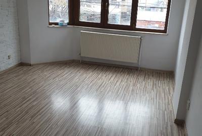 Birou, de 570 mp, în Trocadero - 10