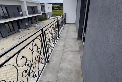 Apartament cu 3 camere decomandat în Central - 9