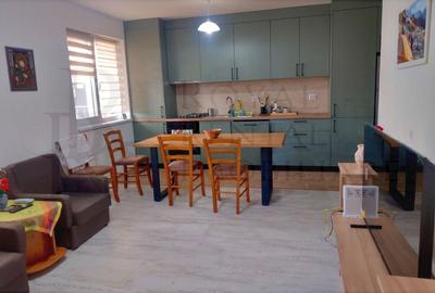 Apartament cu 3 camere, mobilat în Florești