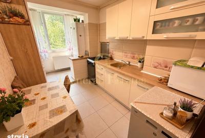 Apartament cu 3 camere, mobilat în Gării