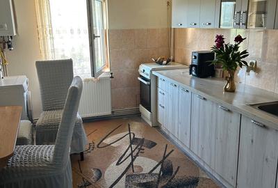 Apartament cu 3 camere decomandat, mobilat în Central - 3