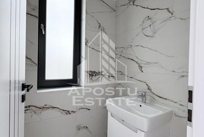 Casă cu 5 camere cu Teren 217 Mp în Ronaț
