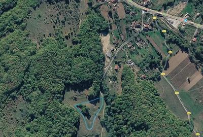 Teren de 4100 mp, în Drăganu