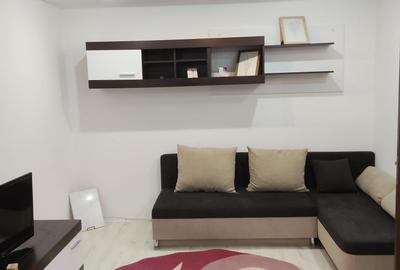 Apartament cu 2 camere în Trafic Greu