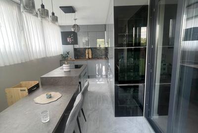 Apartament cu 3 camere decomandat în Baciu