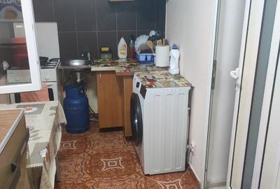 Garsonieră decomandată în Vitan