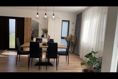 Casă cu 4 camere cu Teren 400 Mp în Central - 8