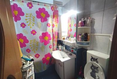 Apartament cu 3 camere decomandat, mobilat în Titan - 10