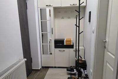 Apartament cu 2 camere semidecomandat în Bucium