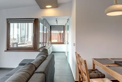 Apartament cu 3 camere în Romană