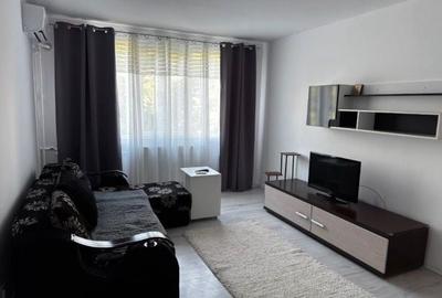 Apartament cu 3 camere semidecomandat, mobilat în Drumul Taberei
