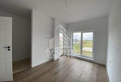 Duplex cu 5 camere cu Canalizare în Săcălaz - 2