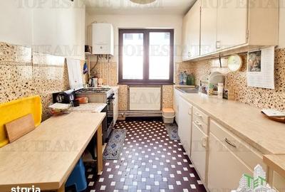 Apartament cu 4 camere în Ștefan cel Mare