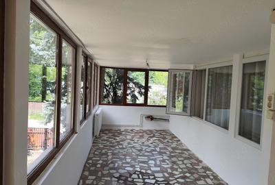 Casă cu 2 camere cu Teren 686 Mp în Central - 1