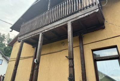 Casă cu 5 camere cu Teren 330 Mp în Central