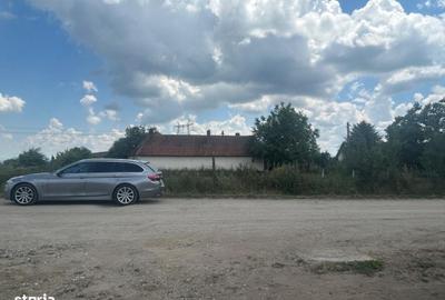 Spațiu comercial, în Hălchiu