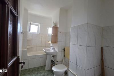 Garsonieră decomandată în Soarelui