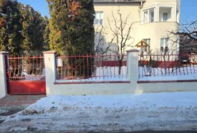 Casă cu 5 camere cu Teren 1000 Mp în Decebal - 1