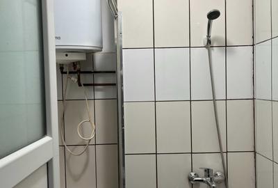Garsonieră semidecomandată în Piața Centrală