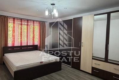 Apartament cu 2 camere decomandat în Girocului