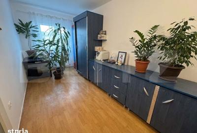 Apartament cu 3 camere semidecomandat în Gojdu - 7