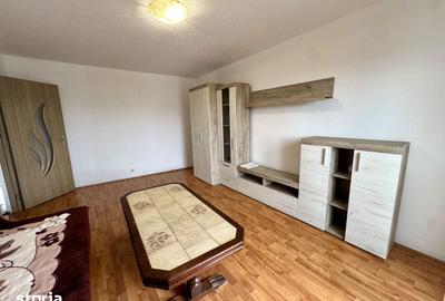 Apartament cu 3 camere decomandat în Aradul Nou