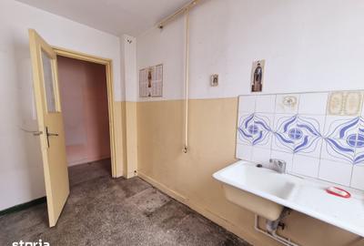 Apartament cu 2 camere decomandat în Dărmănești