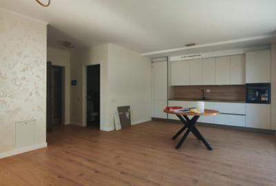 Apartament cu 3 camere semidecomandat în Gruia