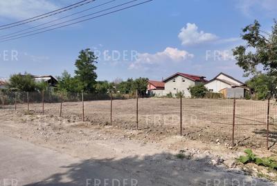 Teren Construcții intravilan de 868 mp, în Tunari