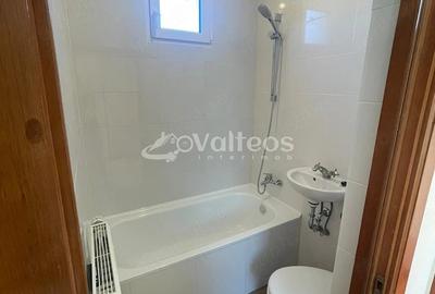 Casă cu 3 camere cu Teren 347 Mp în Central
