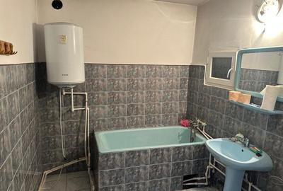 Casă cu 4 camere în Broscăuți - 1