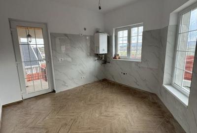 Casă cu 3 camere în Valea Adâncă - 3