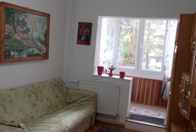 Apartament cu 2 camere semidecomandat în Girocului