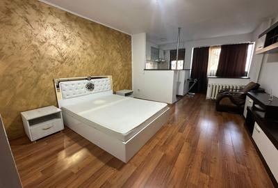 Garsonieră semidecomandată în Gorjului