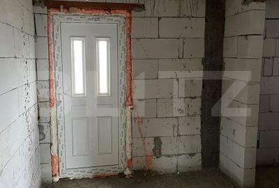 Casă cu 2 camere cu Teren 1400 Mp în Banpotoc