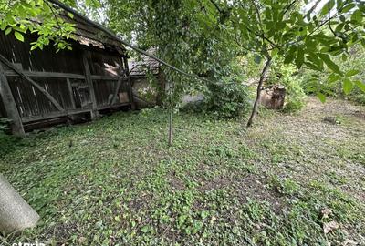 Casă cu 3 camere în Crăiești